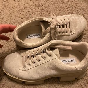 Steve Madden woman’s boots